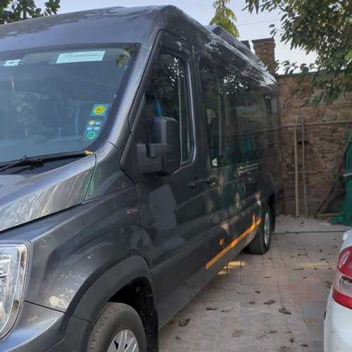 Nagar Tour & Travels
